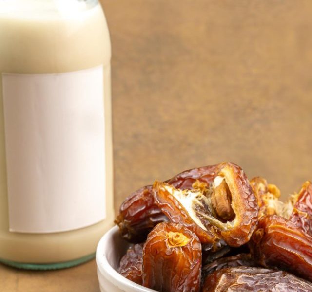 COW MILK WITH 2 DATES