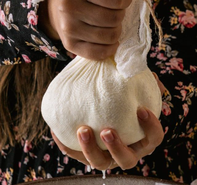 Paneer Mash with Hands